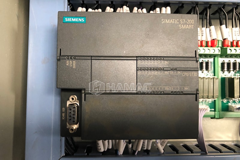 Máy bơm bê tông xe tải SIEMENS PLC